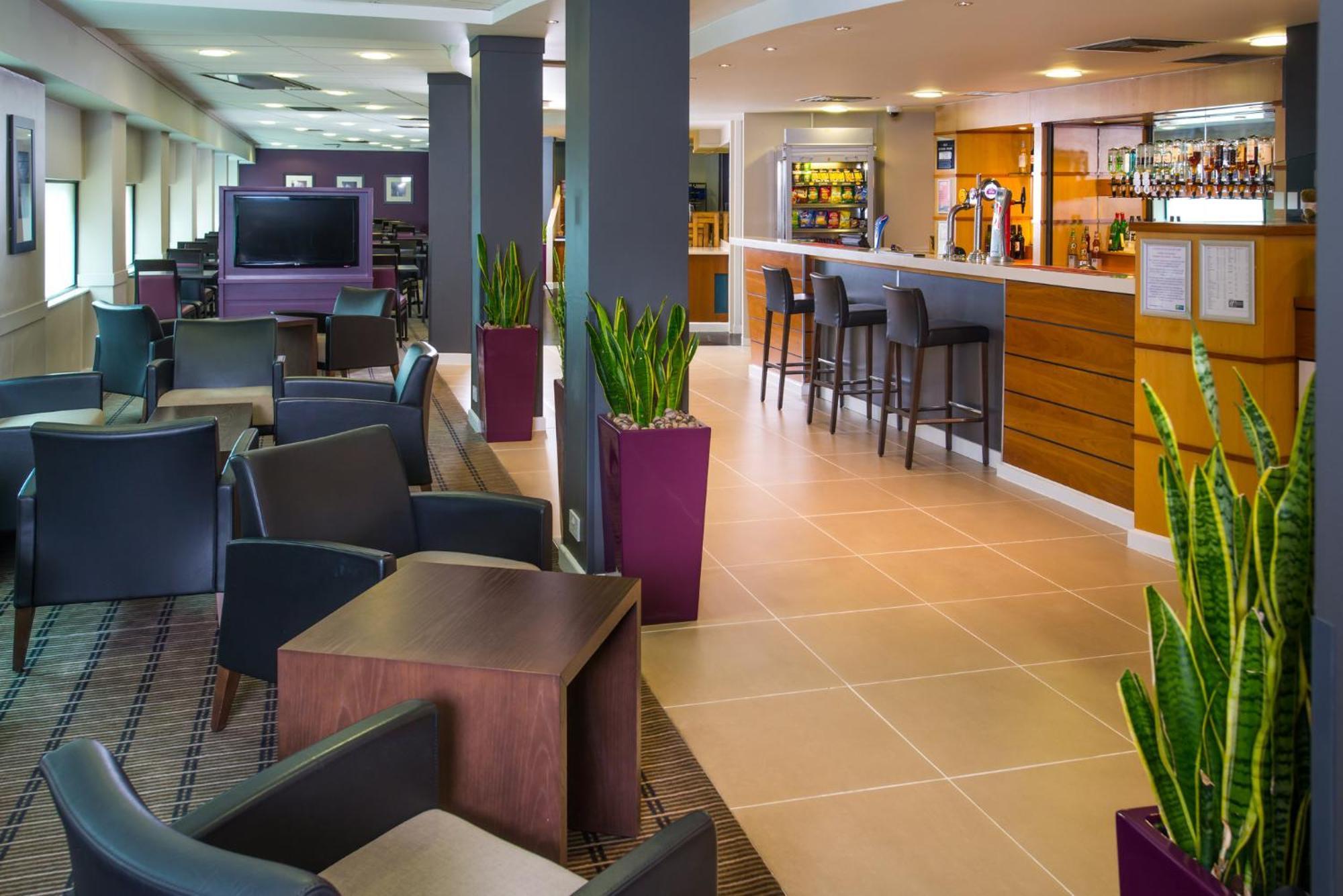 Holiday Inn Express - Glasgow - City Ctr Riverside By Ihg מראה חיצוני תמונה