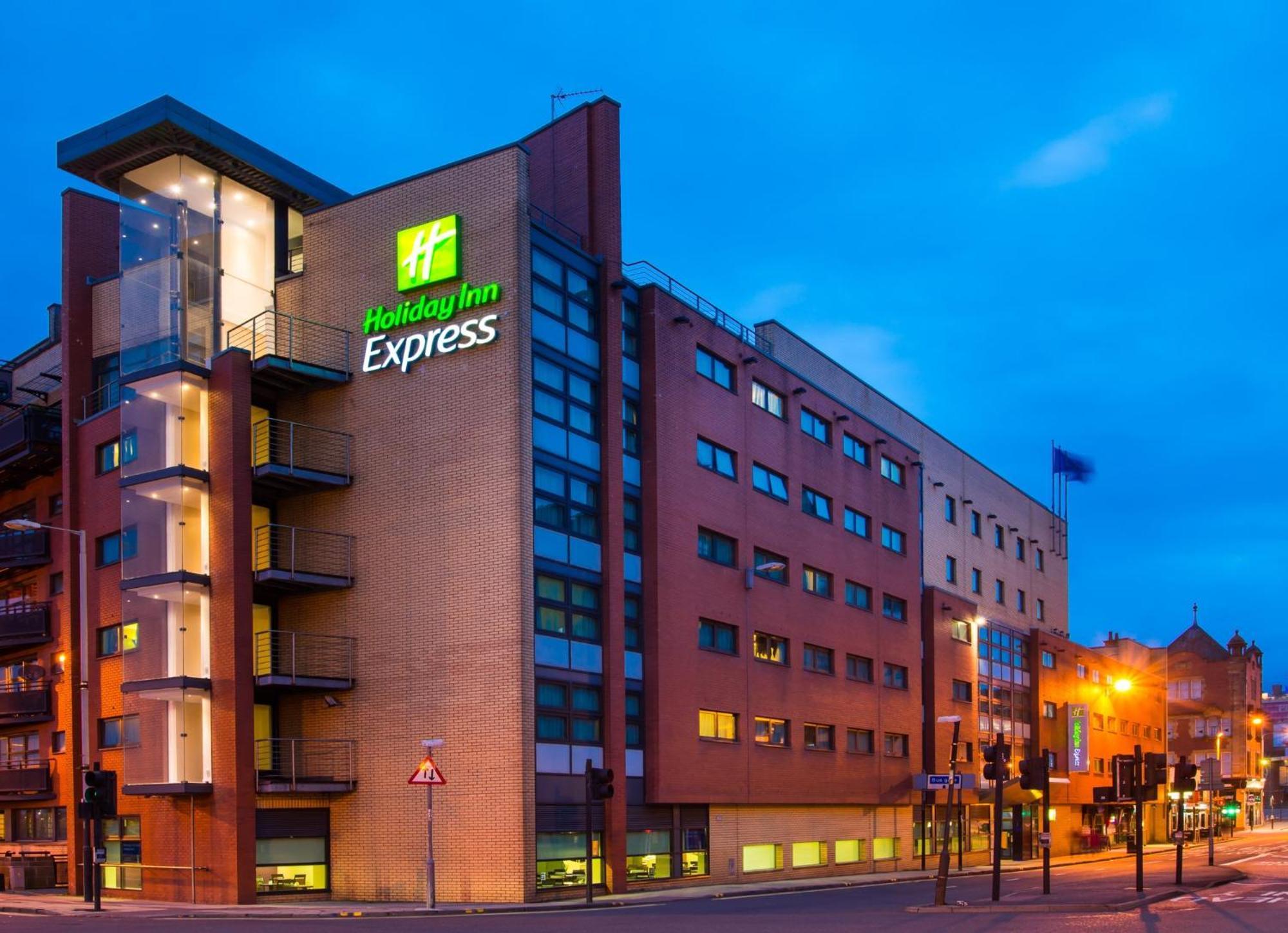 Holiday Inn Express - Glasgow - City Ctr Riverside By Ihg מראה חיצוני תמונה
