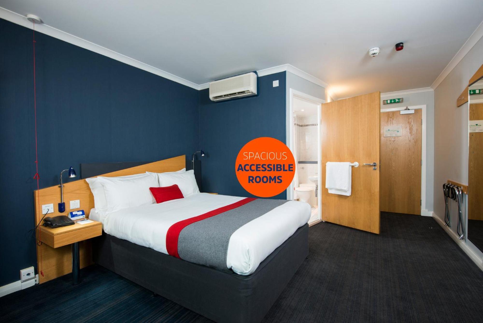 Holiday Inn Express - Glasgow - City Ctr Riverside By Ihg מראה חיצוני תמונה