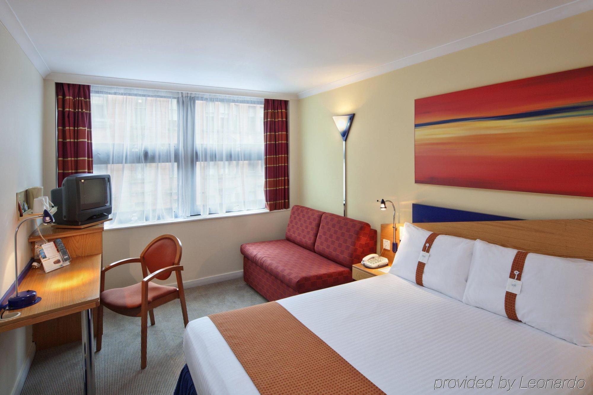 Holiday Inn Express - Glasgow - City Ctr Riverside By Ihg חדר תמונה