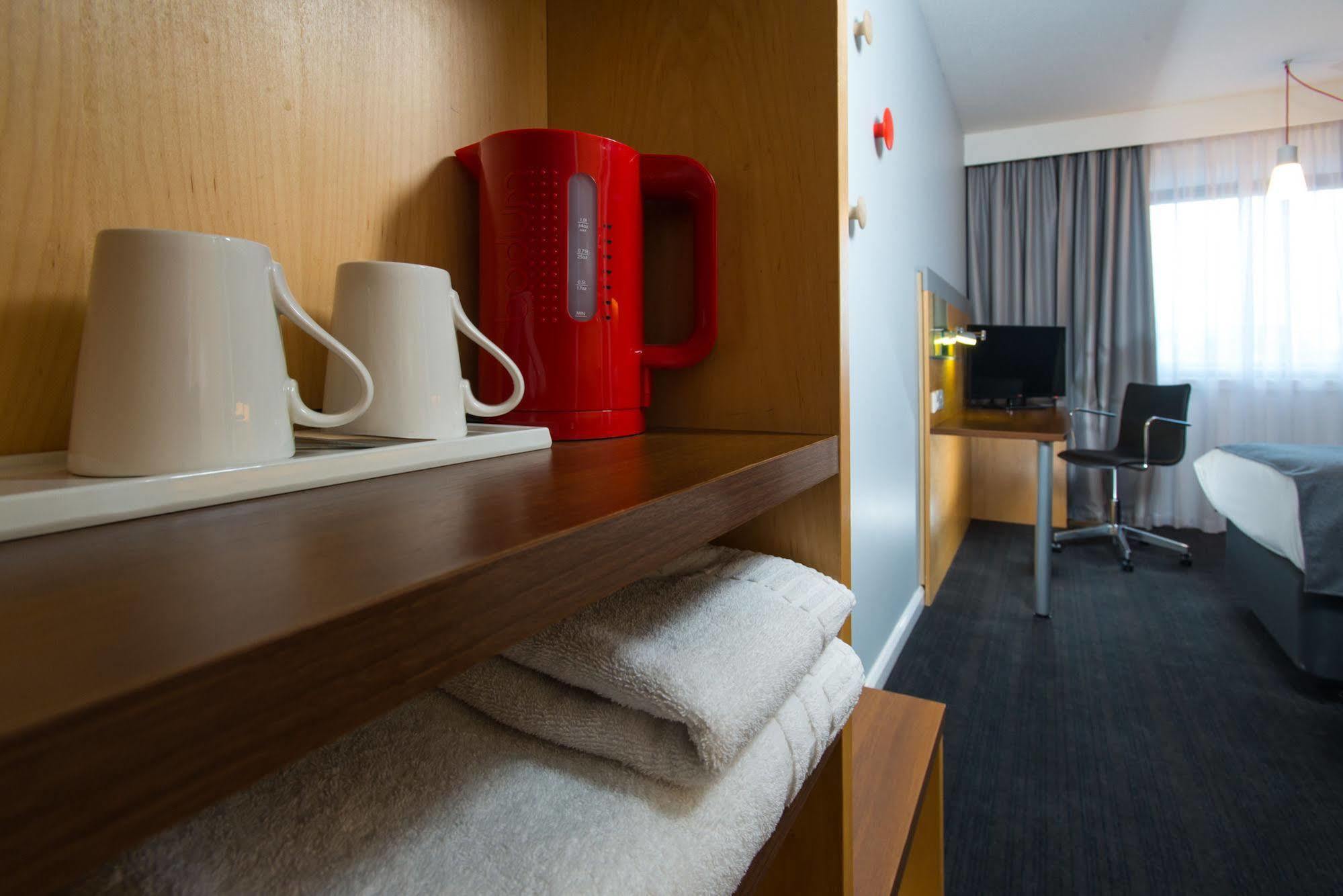 Holiday Inn Express - Glasgow - City Ctr Riverside By Ihg מראה חיצוני תמונה